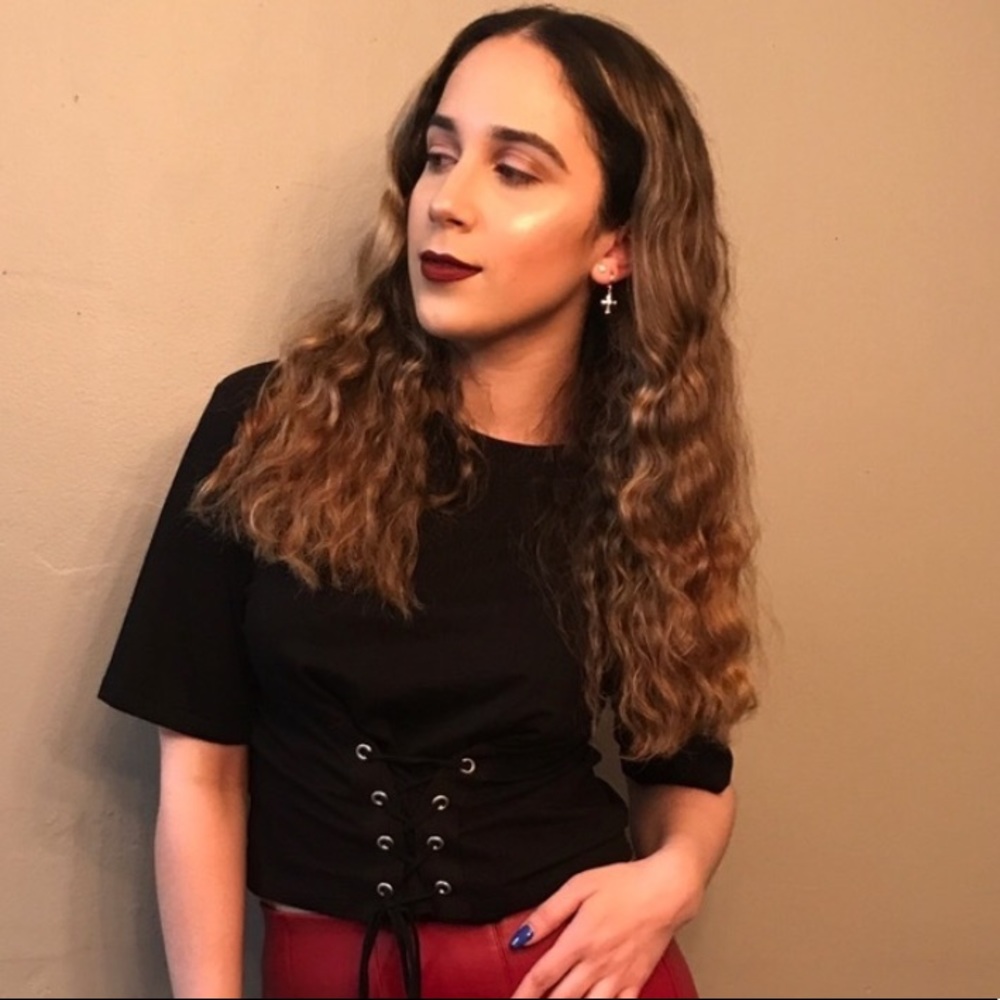 WOMENS TOP